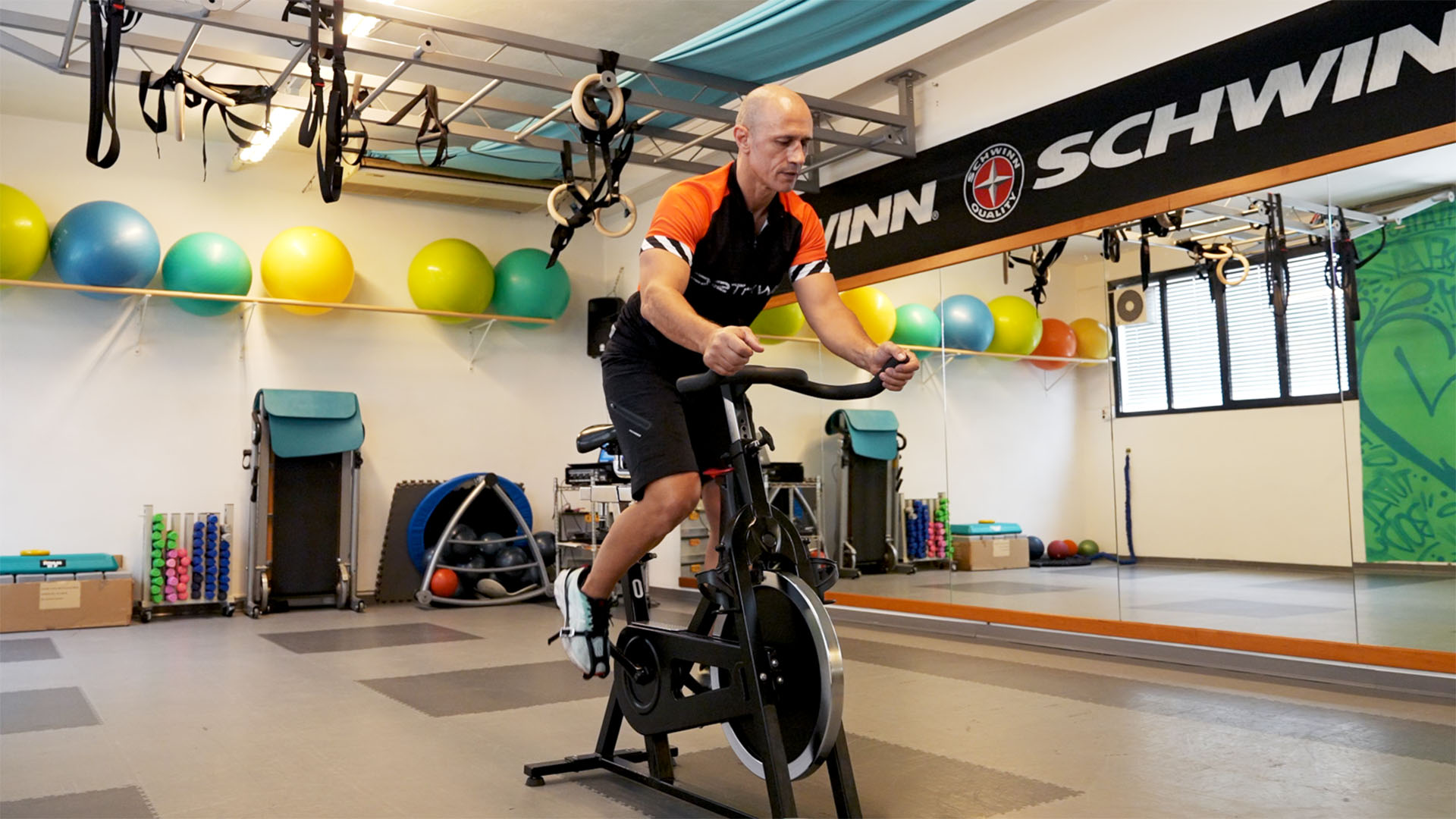 Spinning: un allenamento completo su bicicletta