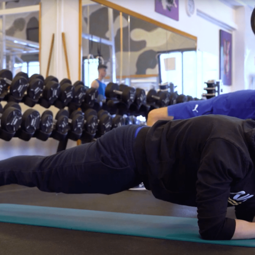Plank: come allenare gli addominali